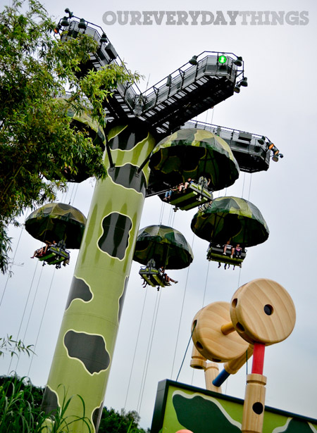 disneyland parachute
